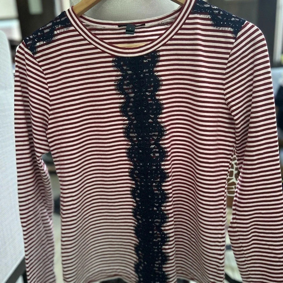 Lace  accents J.Crew size small excellent condition - Picture 2 of 7